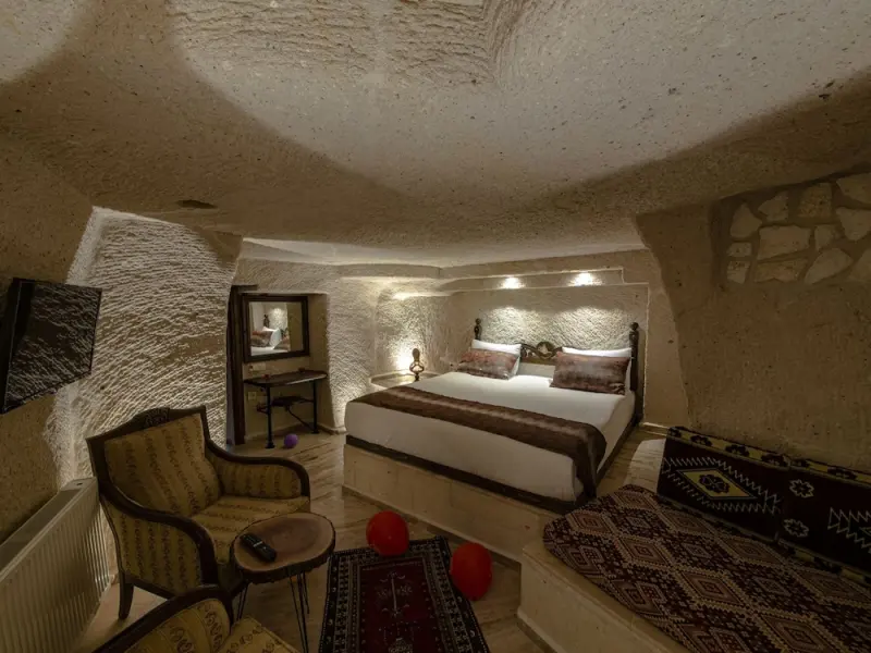 Farmer Cave House 37
