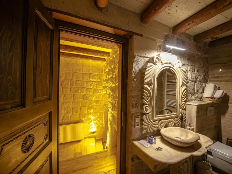 Farmer Cave House 41