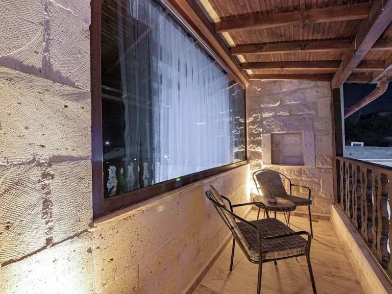 Farmer Cave House 9