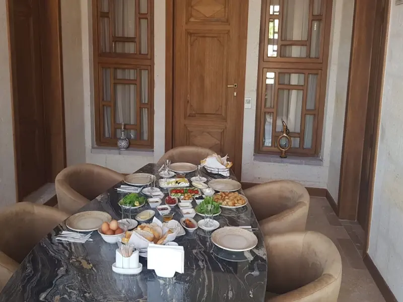 Evanthia Cave Suites 27