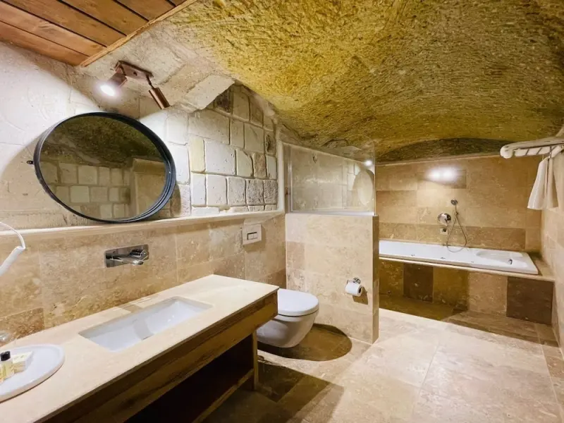 Evanthia Cave Suites 10
