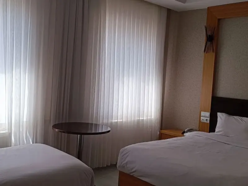 Otel Dinç 11