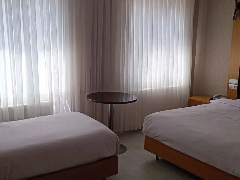 Otel Dinç 15