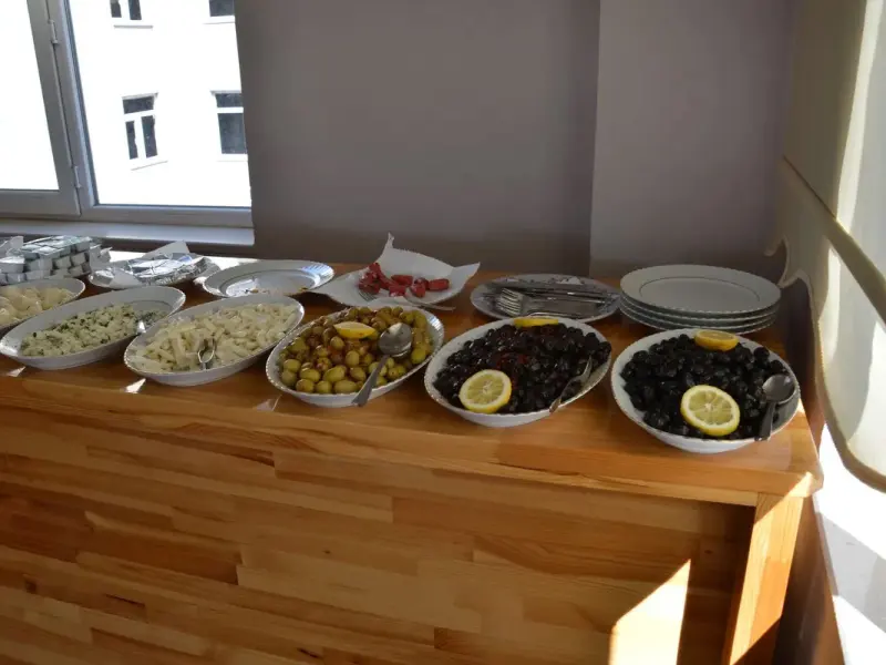 Otel Dinç 18