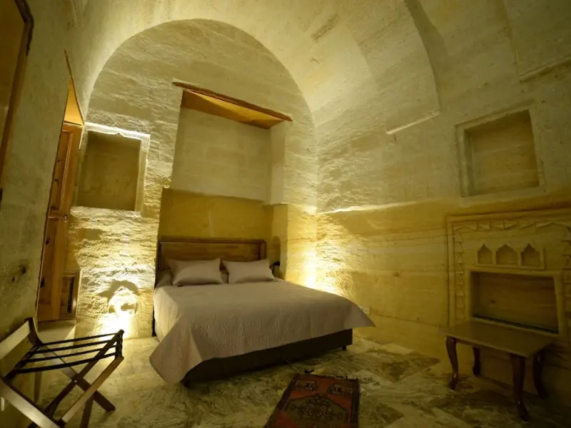 Crassus Cave Hotel 15