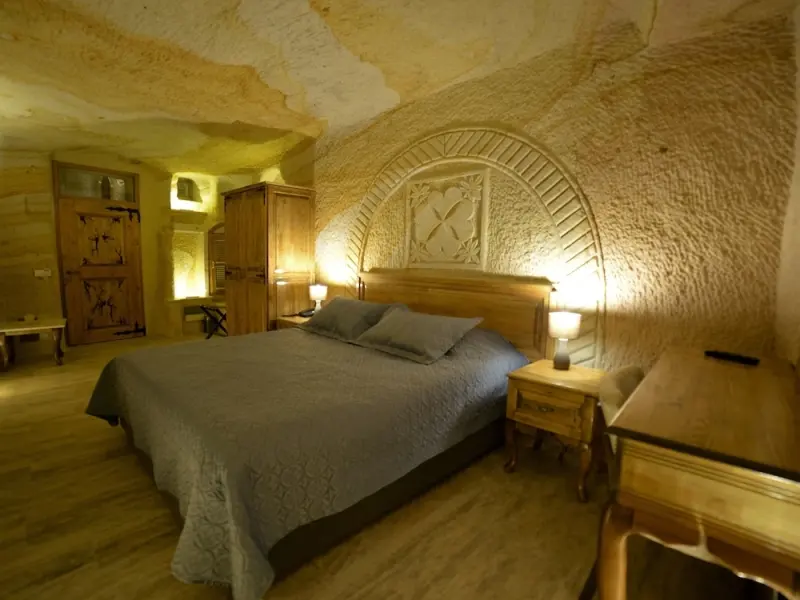 Crassus Cave Hotel 16
