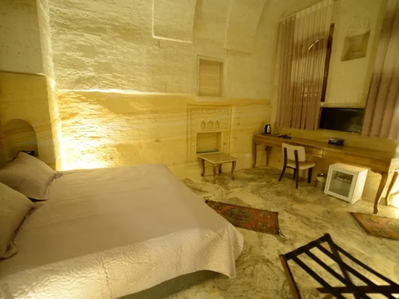 Crassus Cave Hotel 18