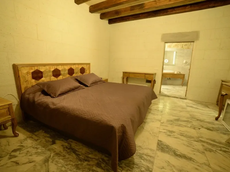 Crassus Cave Hotel 20