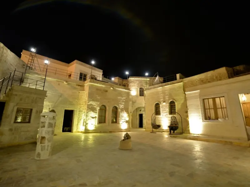 Crassus Cave Hotel 26