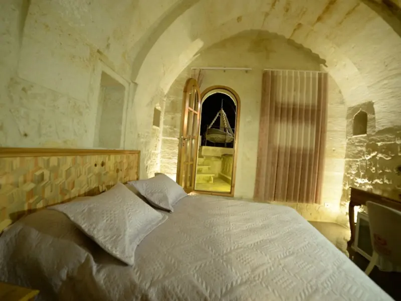 Crassus Cave Hotel 27