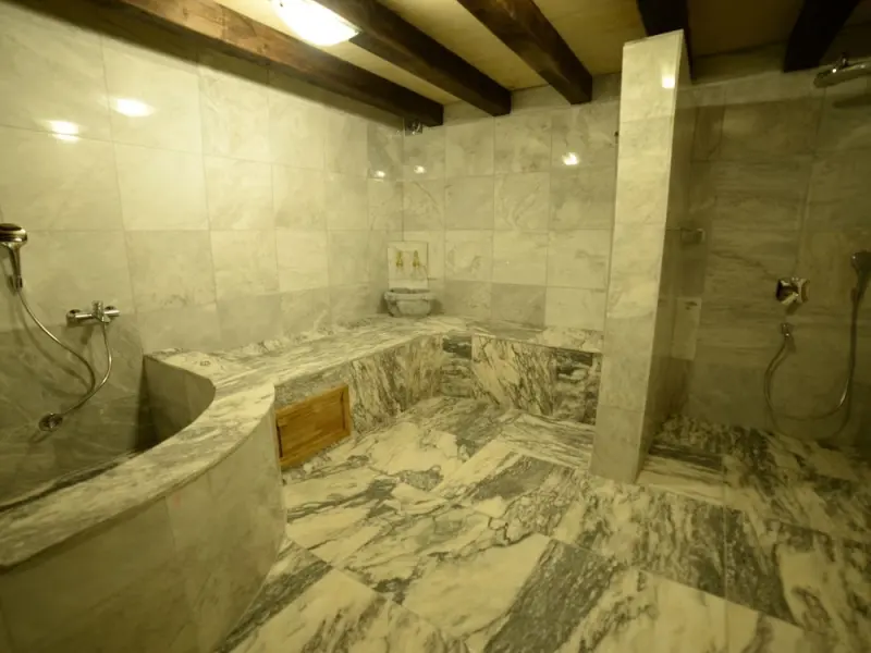 Crassus Cave Hotel 28