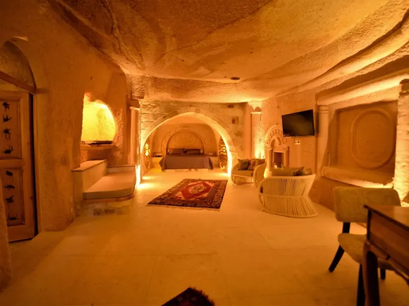 Crassus Cave Hotel 7