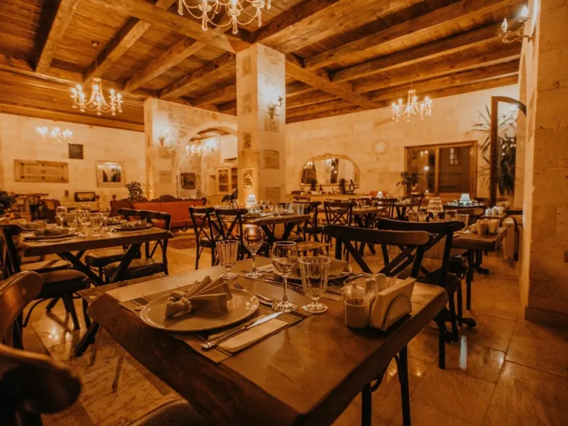 Serenus Cave Suites 15