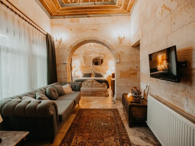 Serenus Cave Suites 20