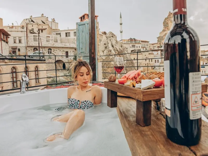 Serenus Cave Suites 23