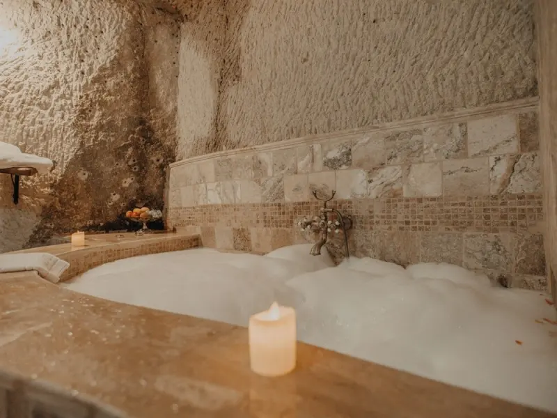 Serenus Cave Suites 24
