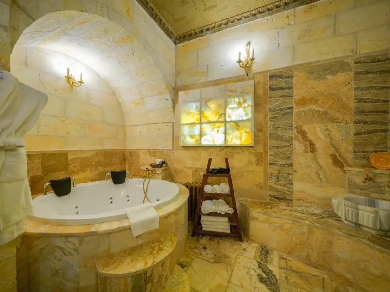 Serenus Cave Suites 25