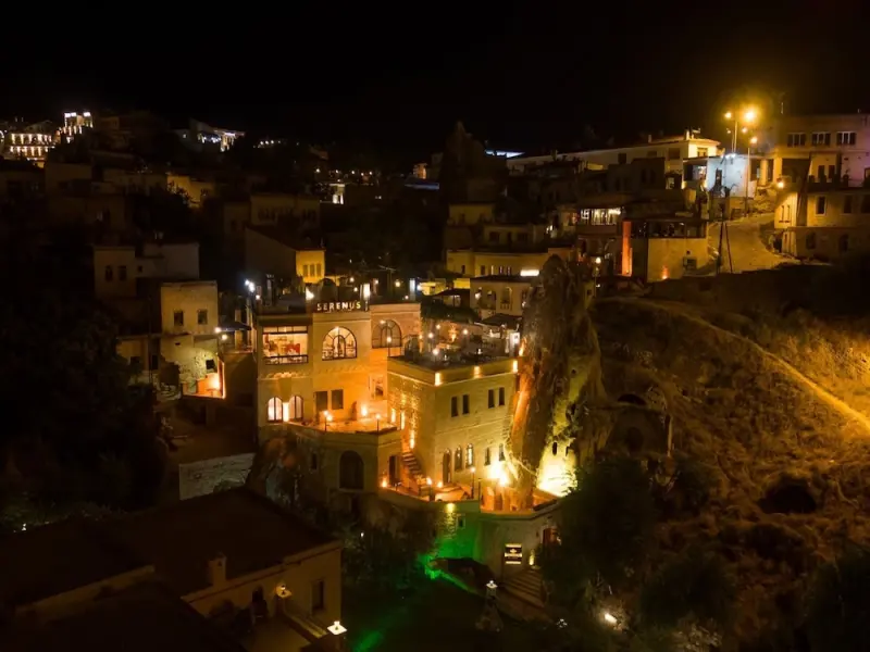Serenus Cave Suites 3
