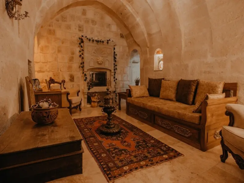 Serenus Cave Suites 32