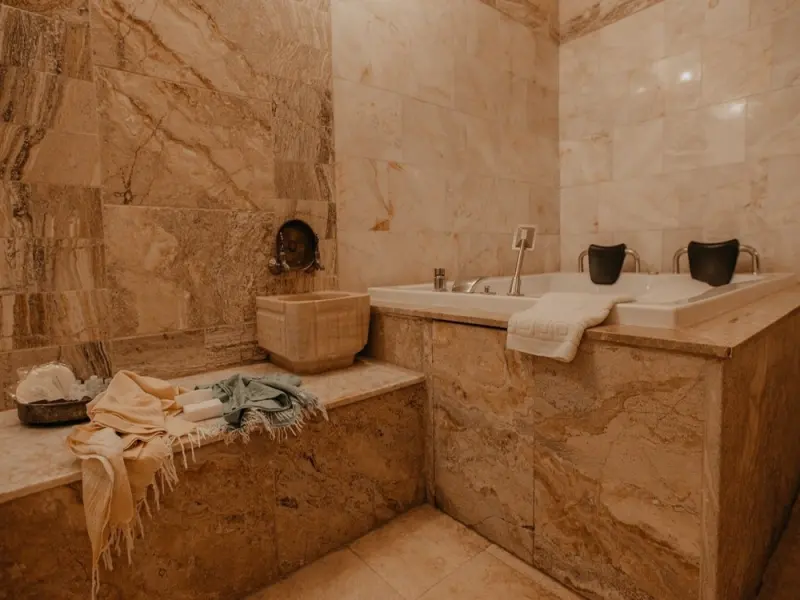 Serenus Cave Suites 36