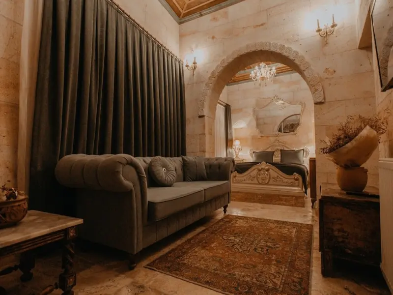 Serenus Cave Suites 40