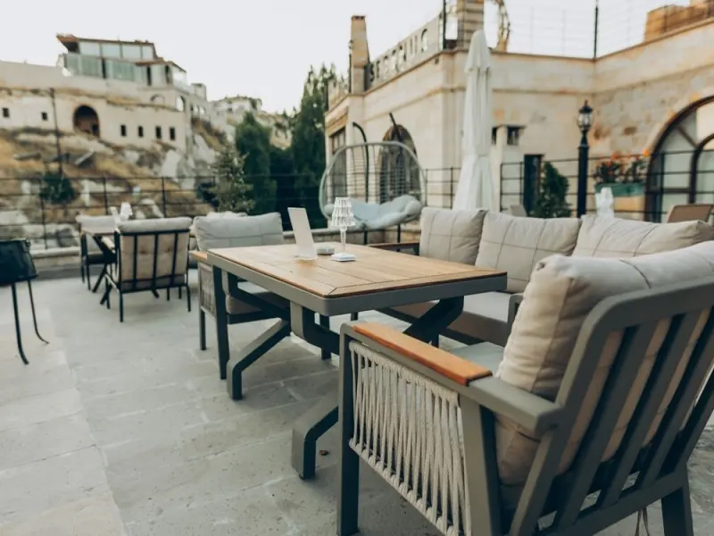 Serenus Cave Suites 6