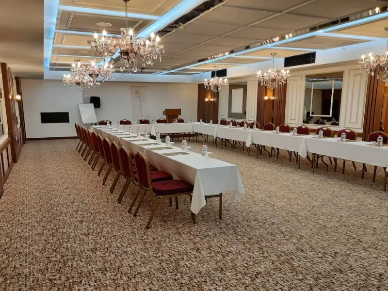 Nadir Business Otel 13