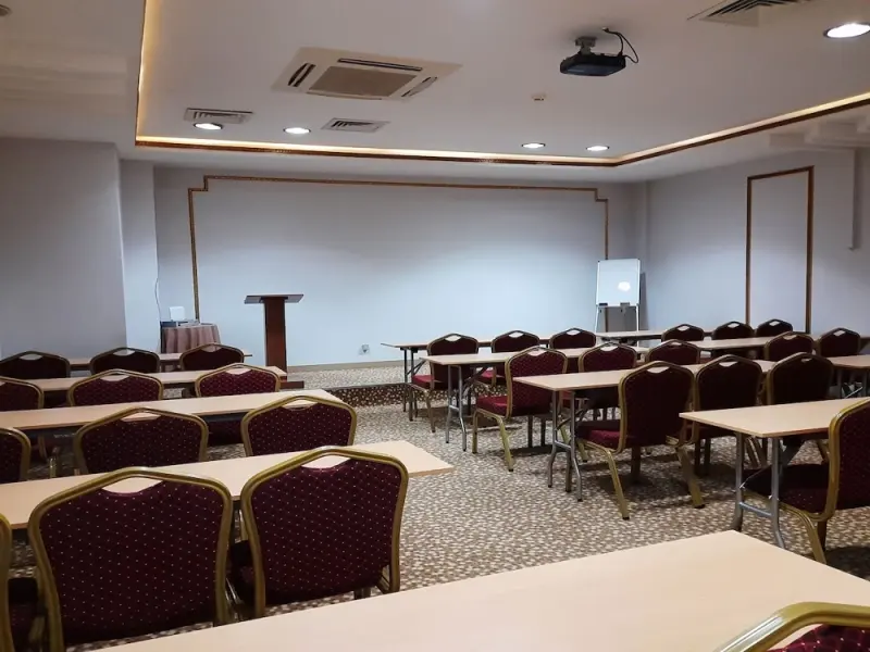 Nadir Business Otel 17