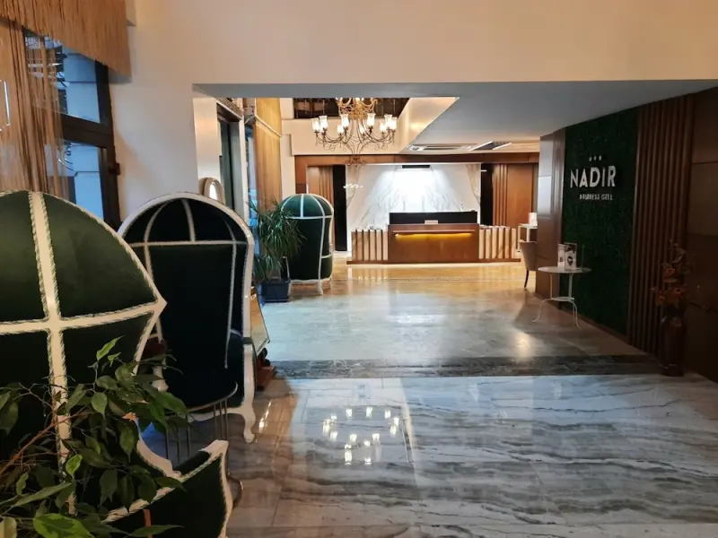 Nadir Business Otel 10