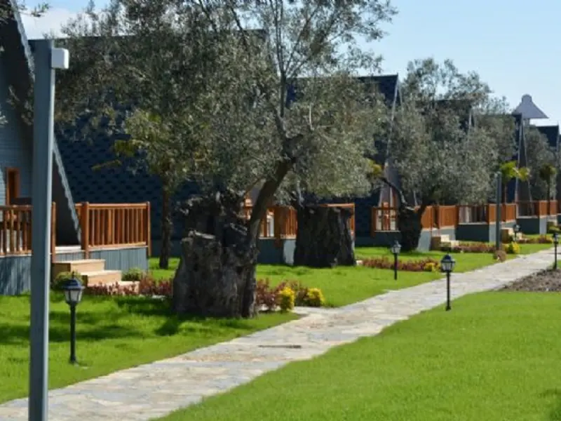 Verde Blu Bungalow 1