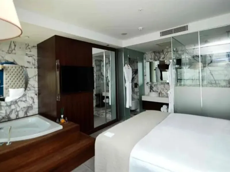 Ramada Encore By Wyndham İzmir 15