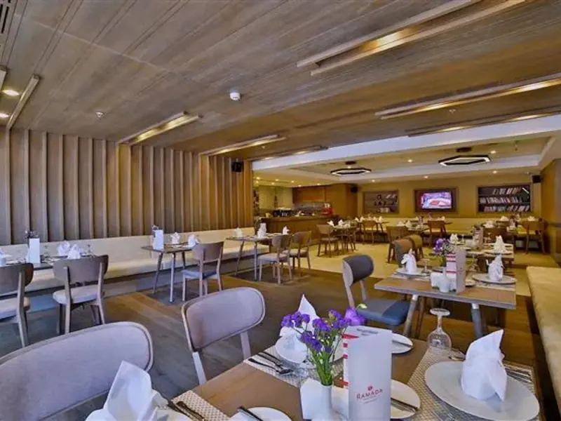 Ramada by Wyndham Istanbul Old City 11