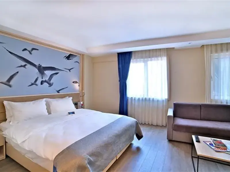Ramada by Wyndham Istanbul Old City 16