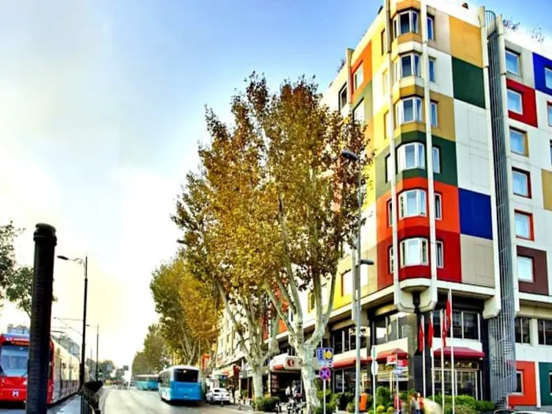 Ramada by Wyndham Istanbul Old City 2