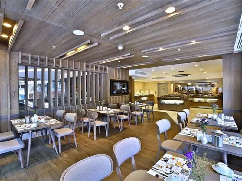 Ramada by Wyndham Istanbul Old City 3