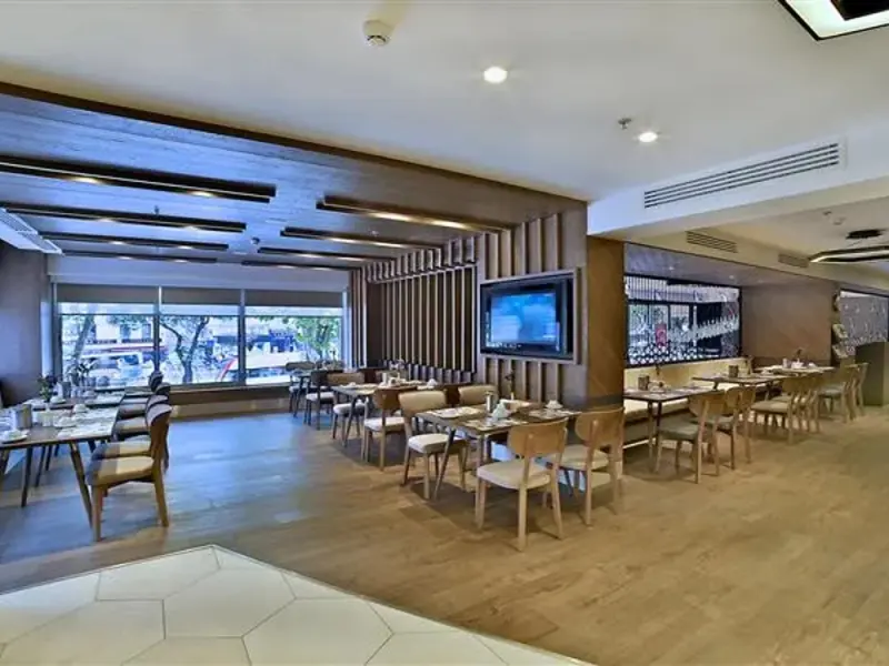 Ramada by Wyndham Istanbul Old City 8
