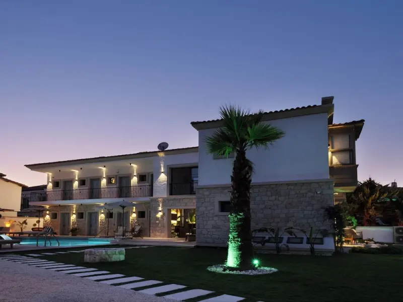 Armel Alaçatı (+12 Adult Only) 12