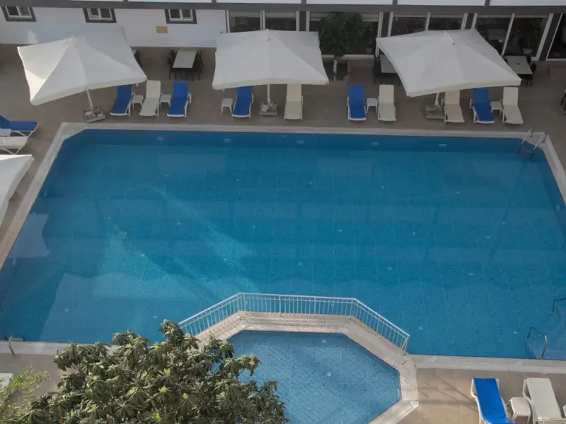 Side Spring Hotel 36