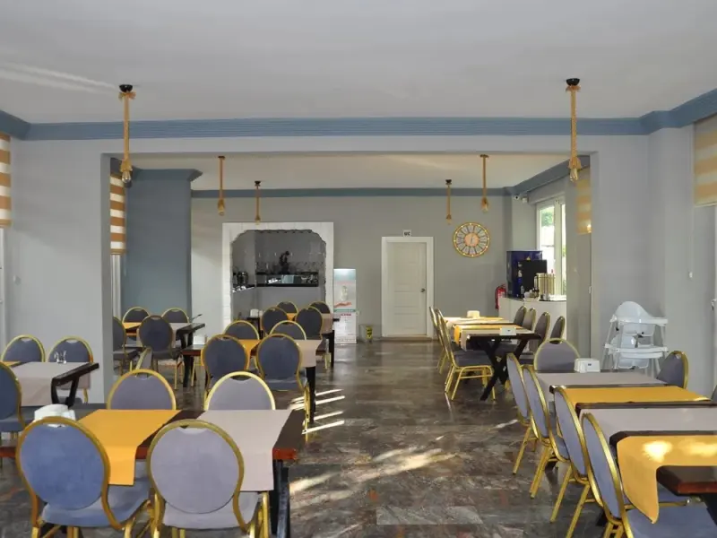 Side Spring Hotel 8