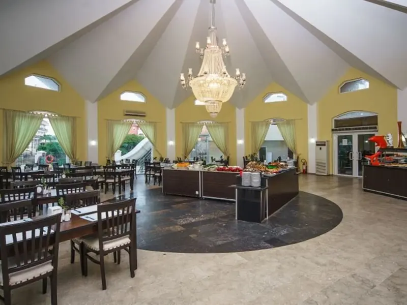 Larissa Inn Hotel 11