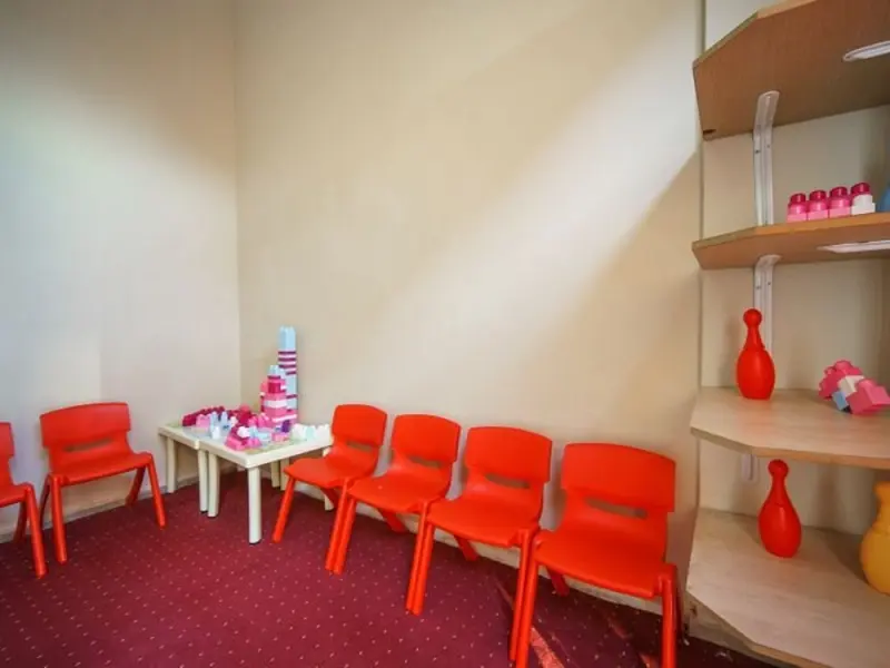 Larissa Inn Hotel 21