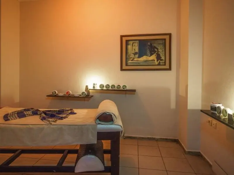 Larissa Inn Hotel 22