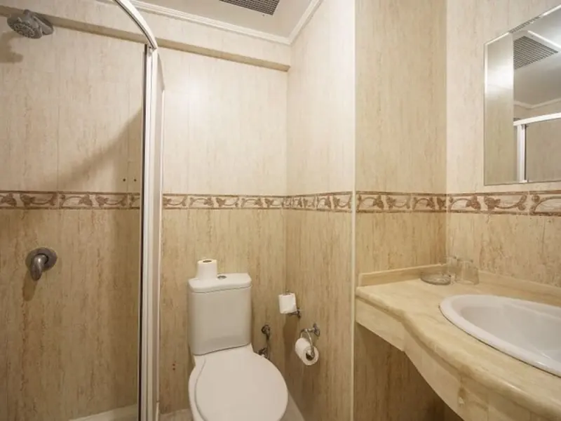 Larissa Inn Hotel 23