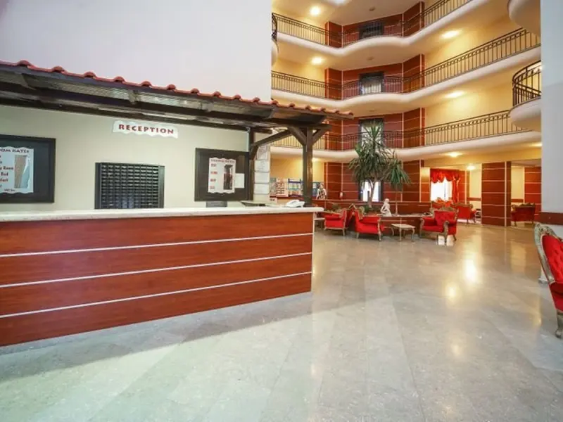Larissa Inn Hotel 5
