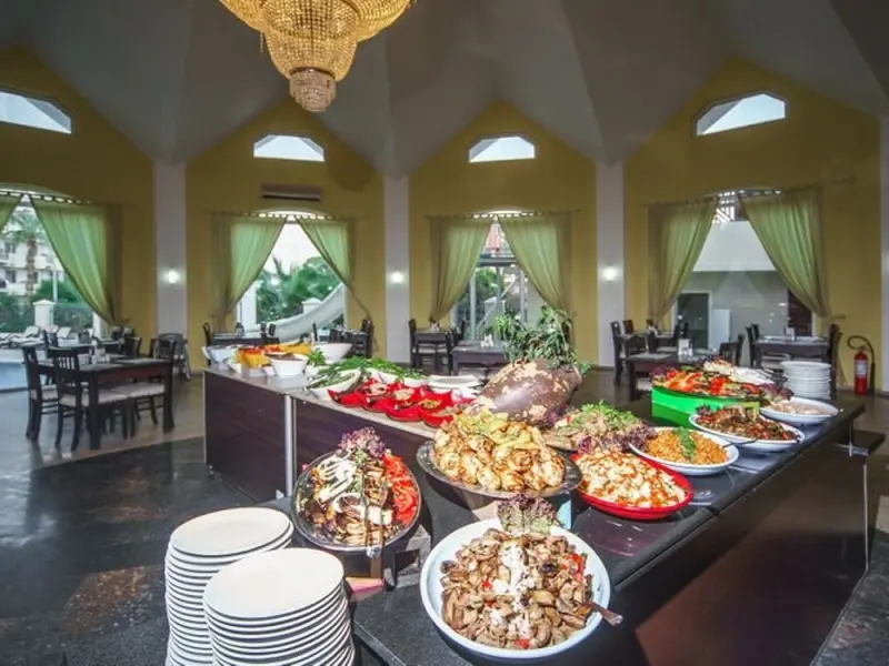 Larissa Inn Hotel 6