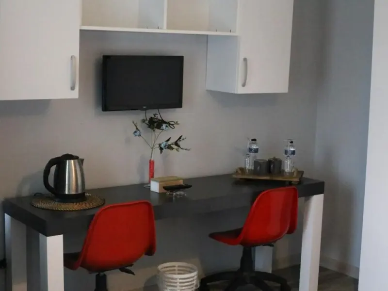 Eva Otel 11