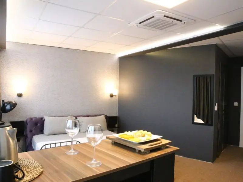 Eva Otel 21