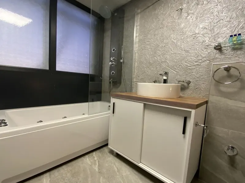 Eva Otel 27