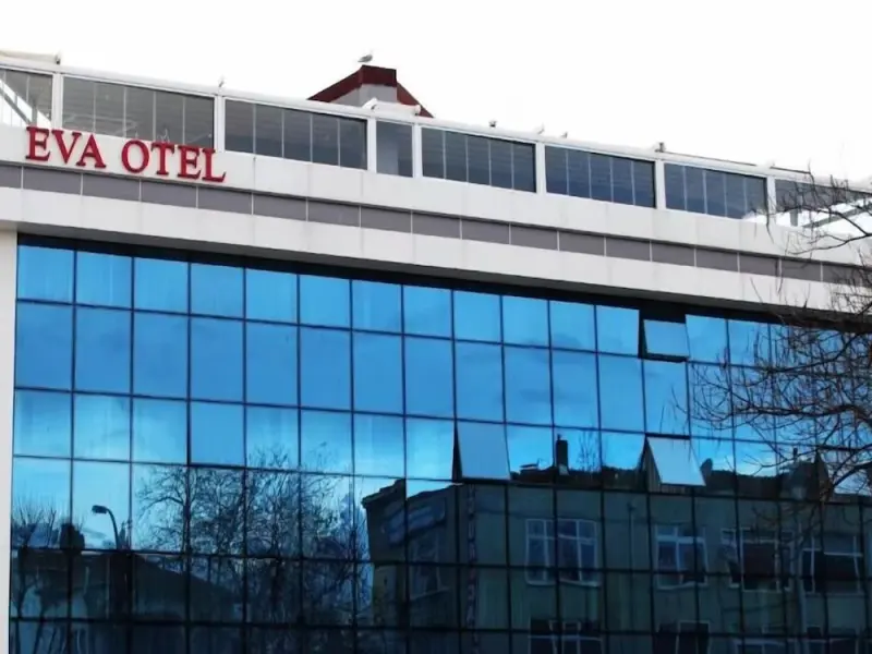 Eva Otel 39