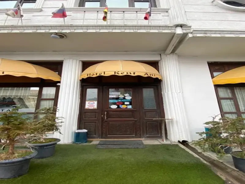Hotel Kent Ani 8
